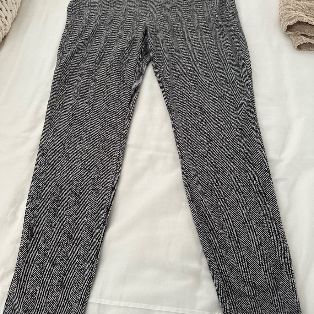 Chico's Gray Straight Leg Pants with Subtle Texture